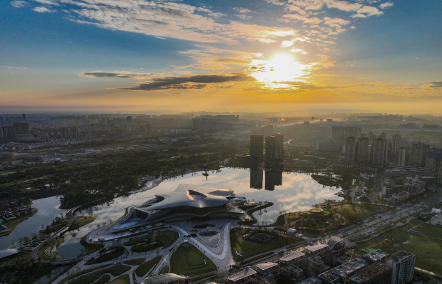 打卡成都世界科幻公园：来一场从古蜀至未来的科幻之旅